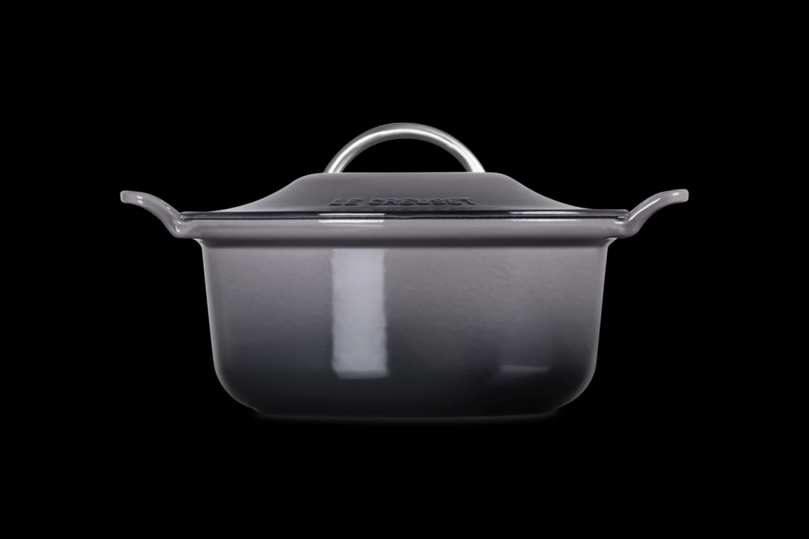 Cast Iron Modern Heritage Round Casserole