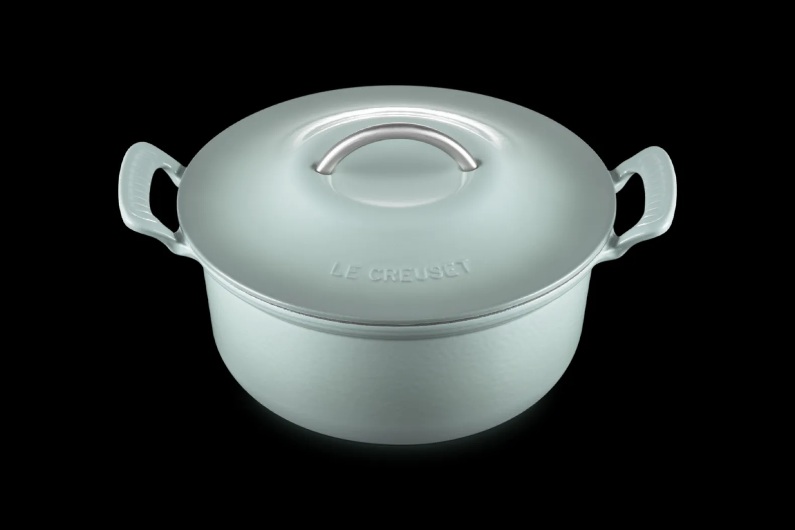 Cast Iron Modern Heritage Round Casserole