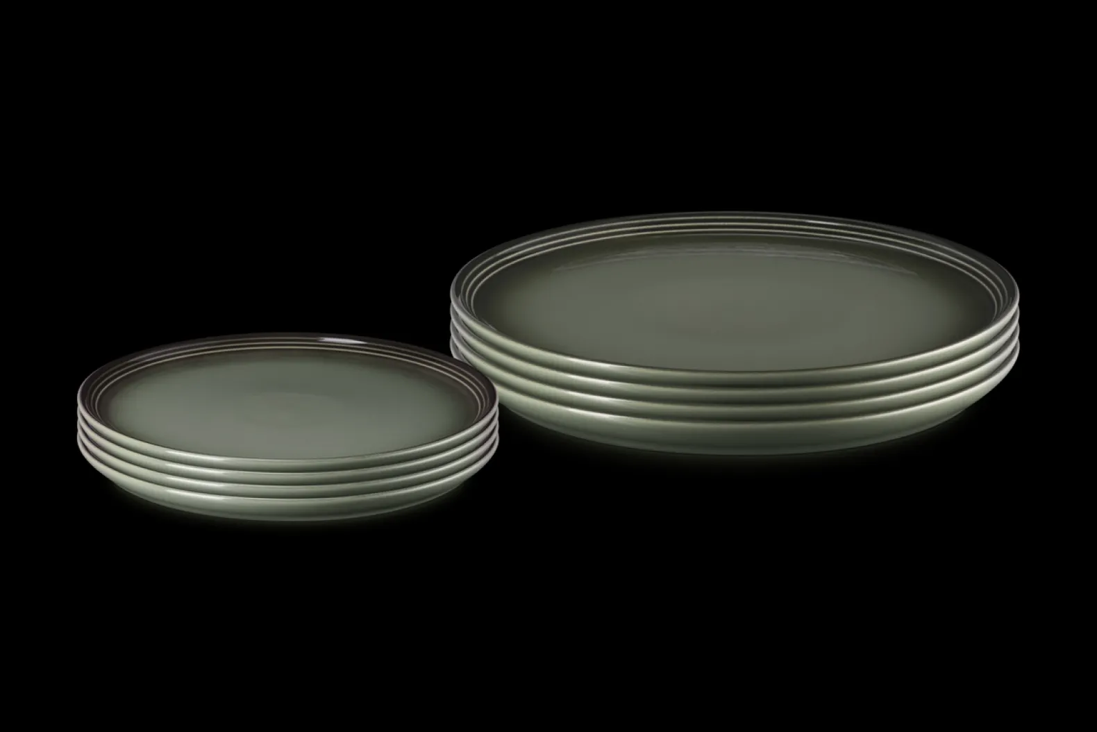 Stoneware Coupe 8-piece Dinnerware Set