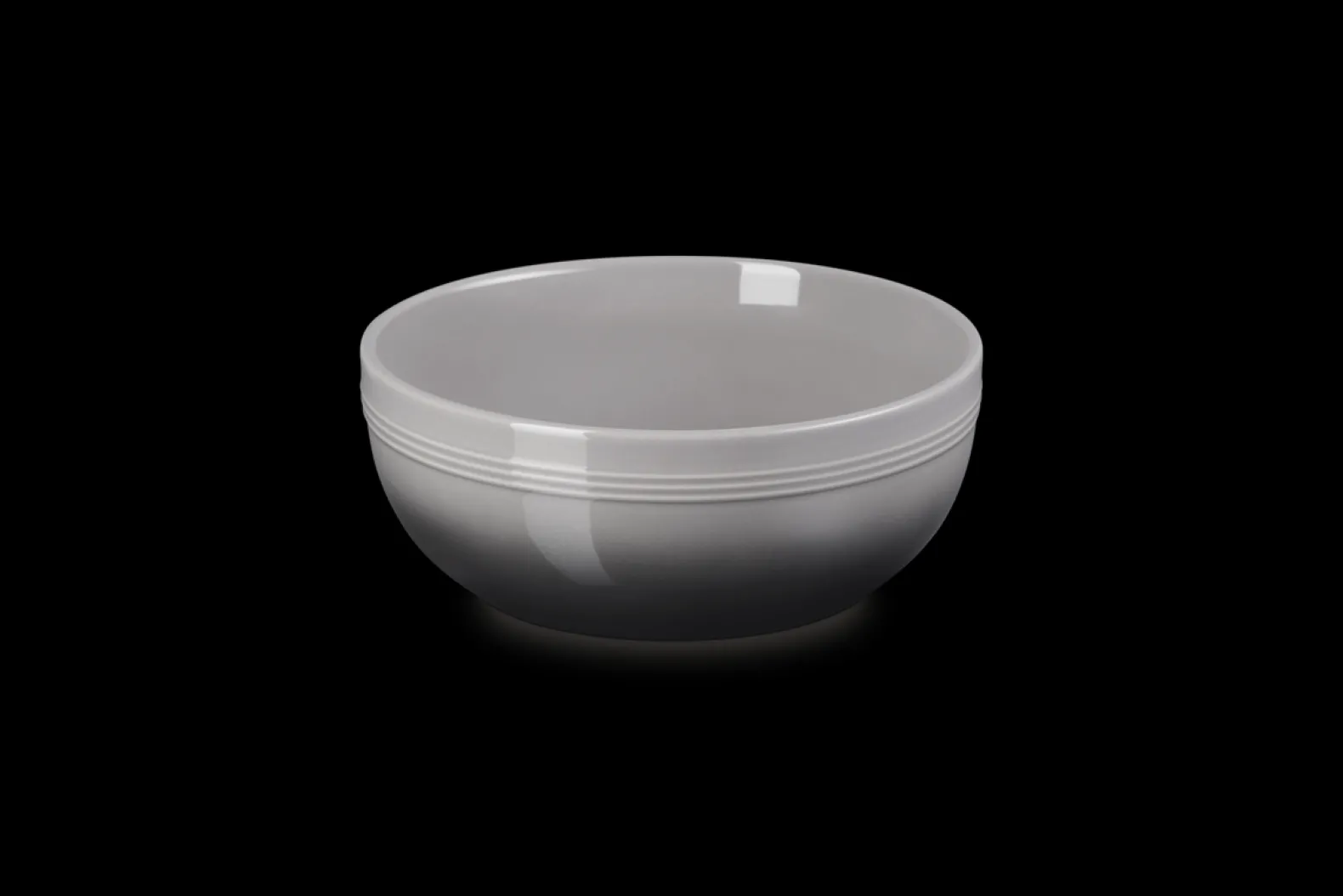Stoneware Coupe Serving Bowl