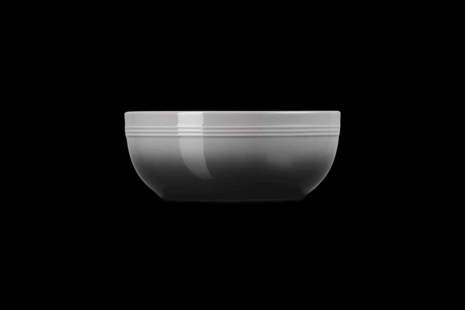 Stoneware Coupe Serving Bowl
