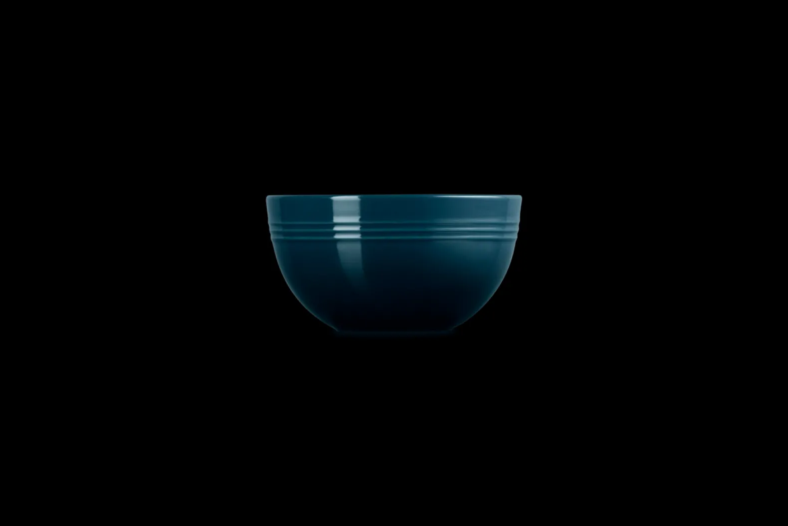 Stoneware Coupe Snack Bowl