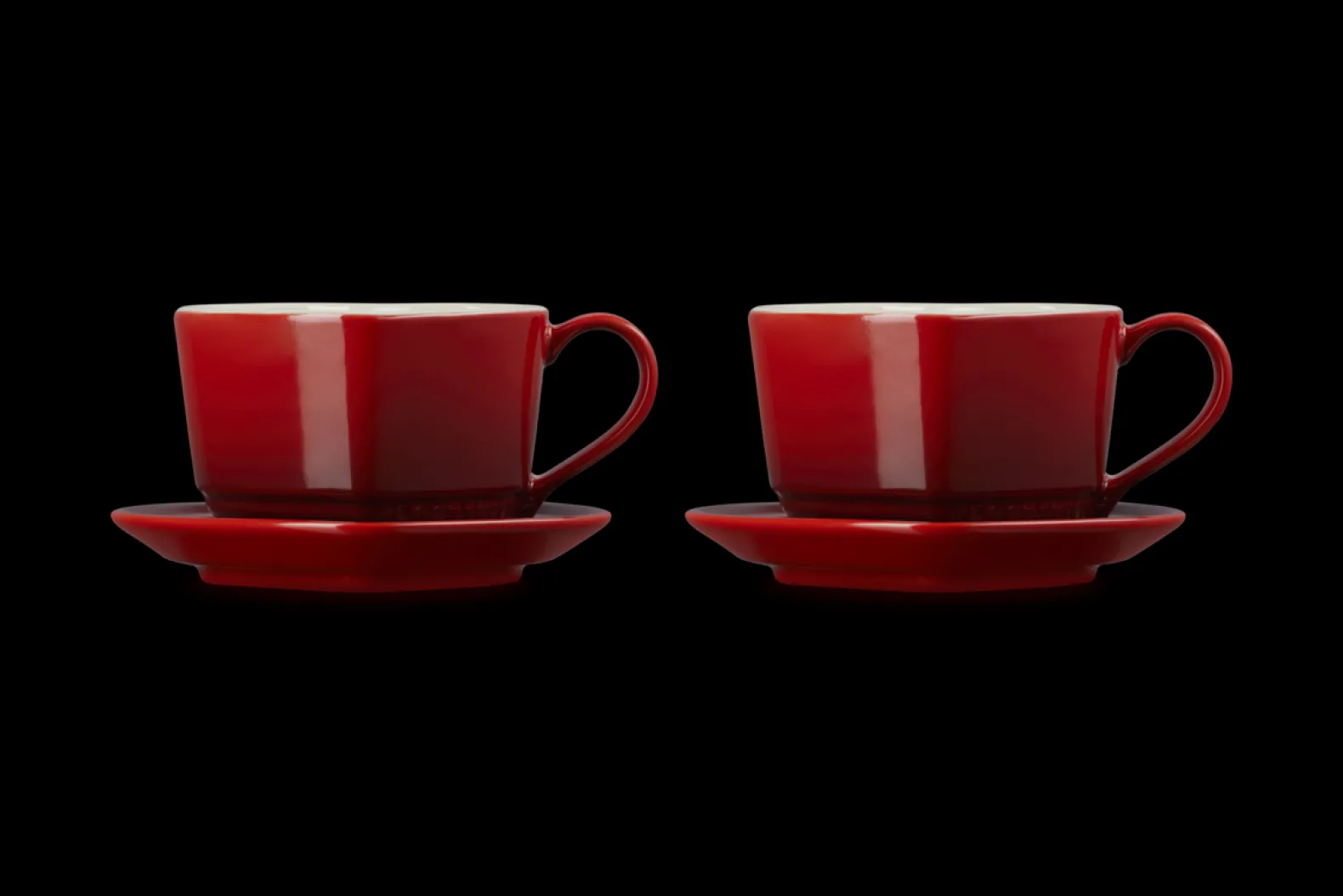 Stoneware Set of 2 Heart Mugs with Saucers